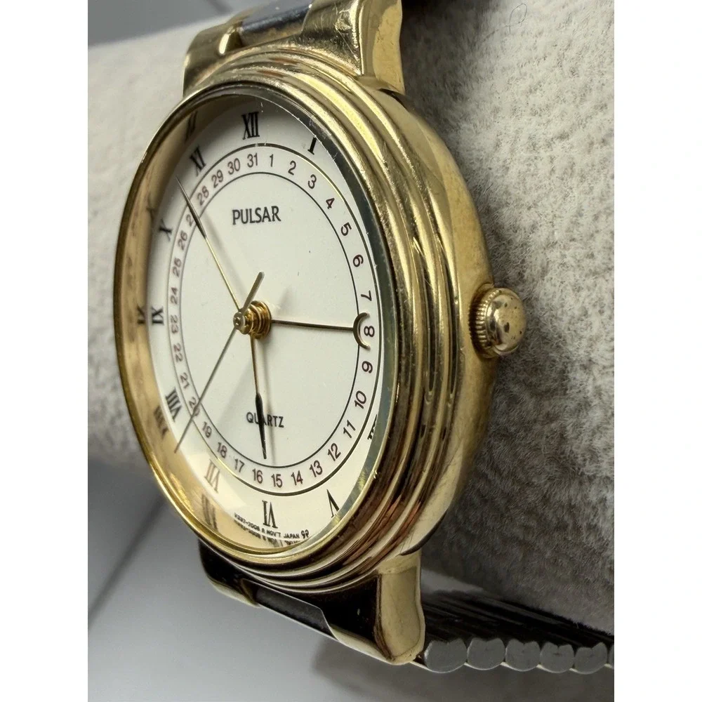 Pulsar V337-7000 New Battery Mens Calendar Watch 33MM 7.5